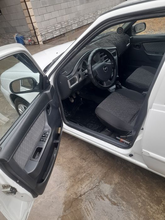 Машина Нексия 2013 идеал сост