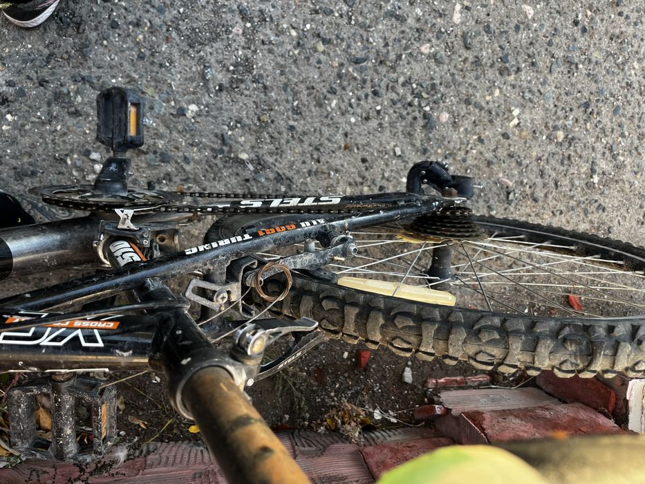 Черный скоростной stels navigator