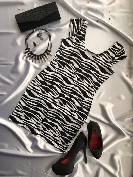 Платья мини H&M