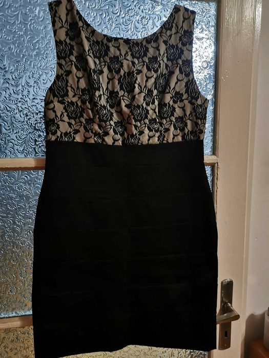 Vand Rochie Orsay neagra marimea 40 in stare buna pret 50 lei