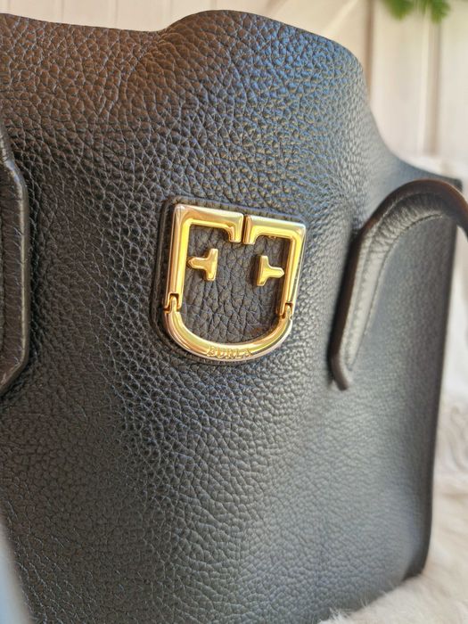 Дамска чанта FURLA