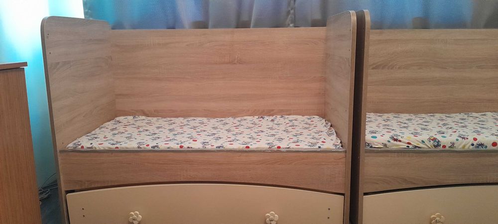 Детско  дървено креватче