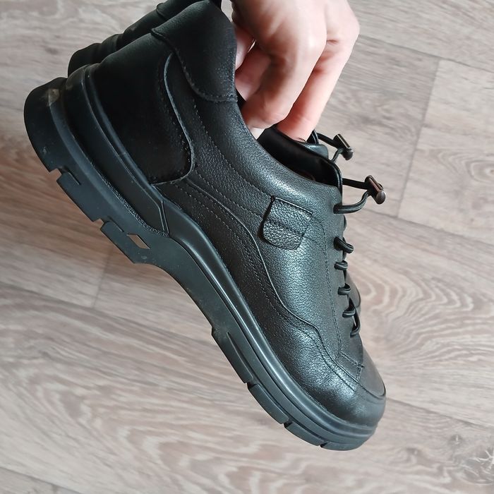 Продам кожаную обувь