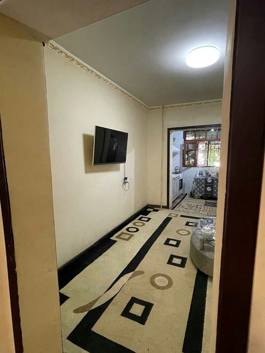 4х комнатная Квартира на первом ипотека есть этаже  с подвалом