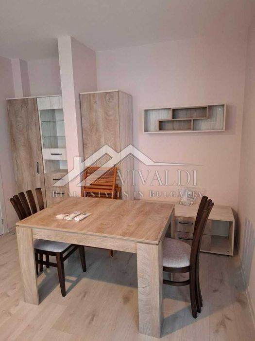 Дава се под наем Двустаен апартамент в Варна, Център - 60 кв.м за 598.23 € - Снимка #2