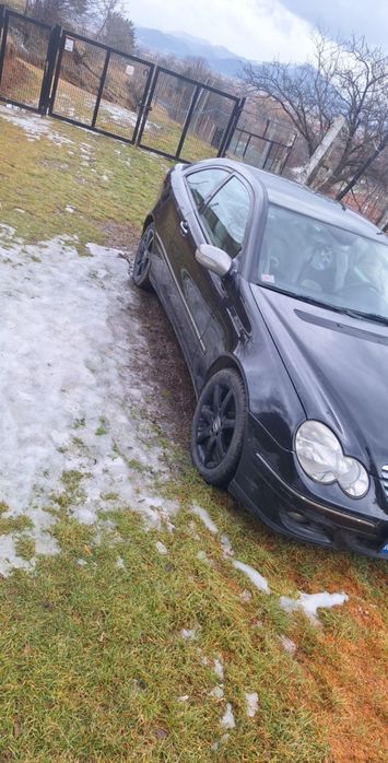 Se vinde mercedes C 220