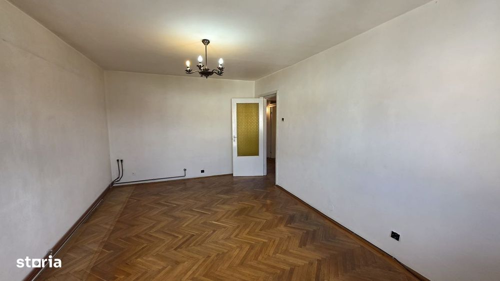 Apartament 3 camere 2 bai 2 balcoane zona Strand