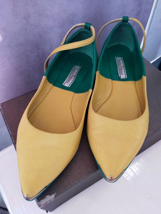 Балетки и кроссовки