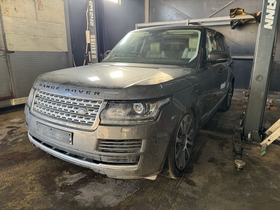 Dezmembrez Range Rover Vogue L405 4.4 3.0