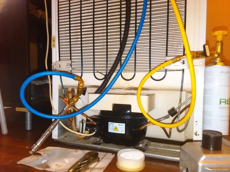 Reparatii / frigidere / vitrine/congelatoare/Timisoara