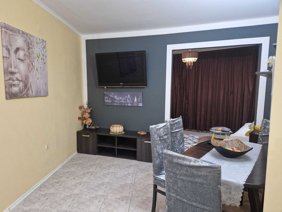 Тристаен апартамент Свети Влас