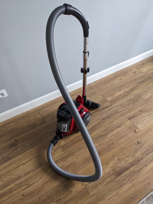 Пылесос Bosch BGC05AAA2/03