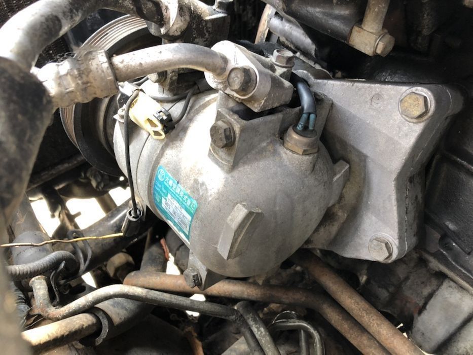 Compresor climă Ssang Yong musso daewoo 2.9 td mercedes D29M Om602 cutie manuala 5 trepte bara fata capota fără stop geam usa