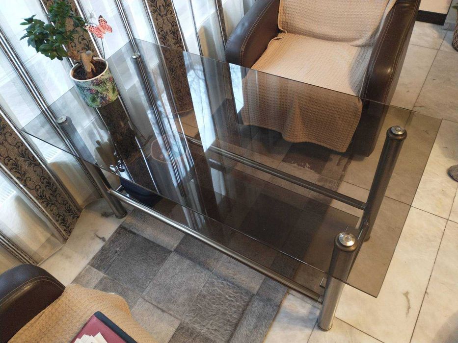 Маса, холна маса - стъкло и алуминий