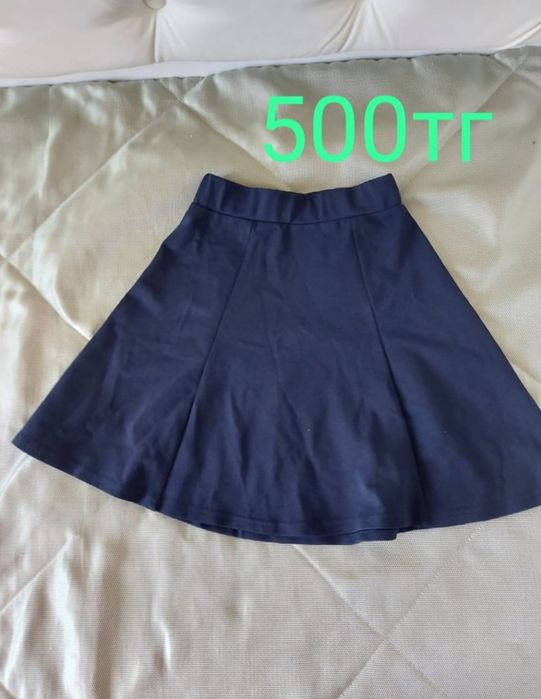 Продам школьные вещи