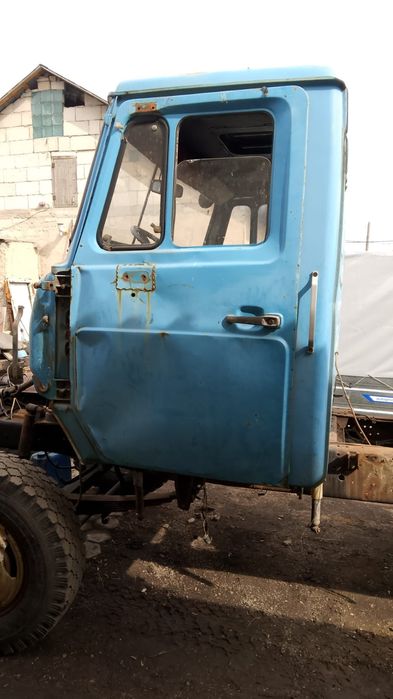 Продам голую кабину Зил 4331