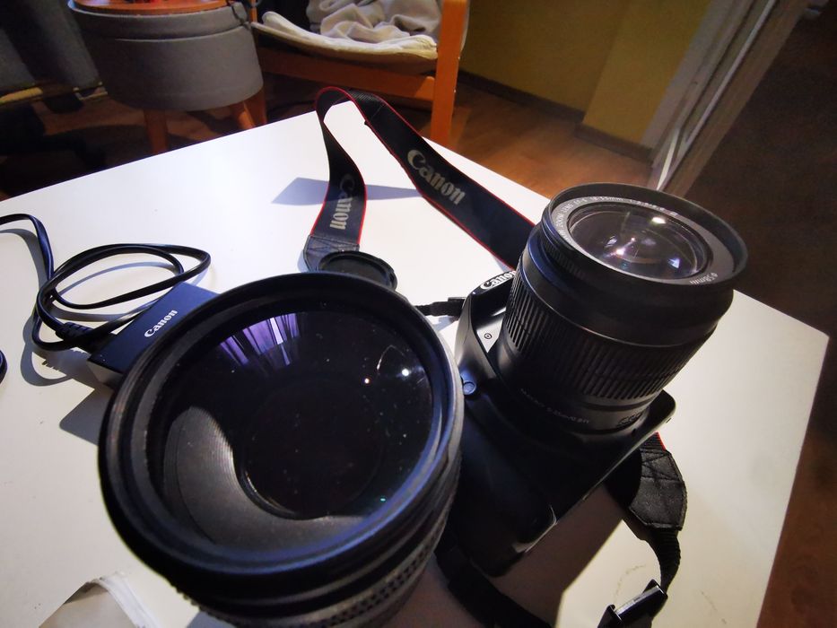 Canon 1100 D + 2 обектива