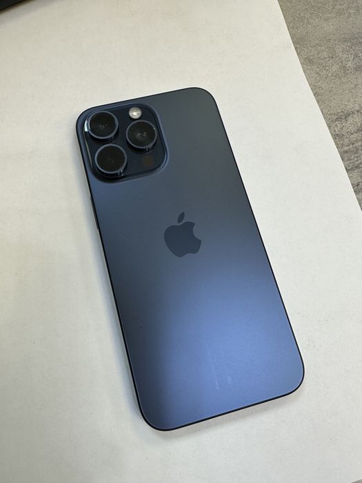 Продам iPhone 15 Pro Max
