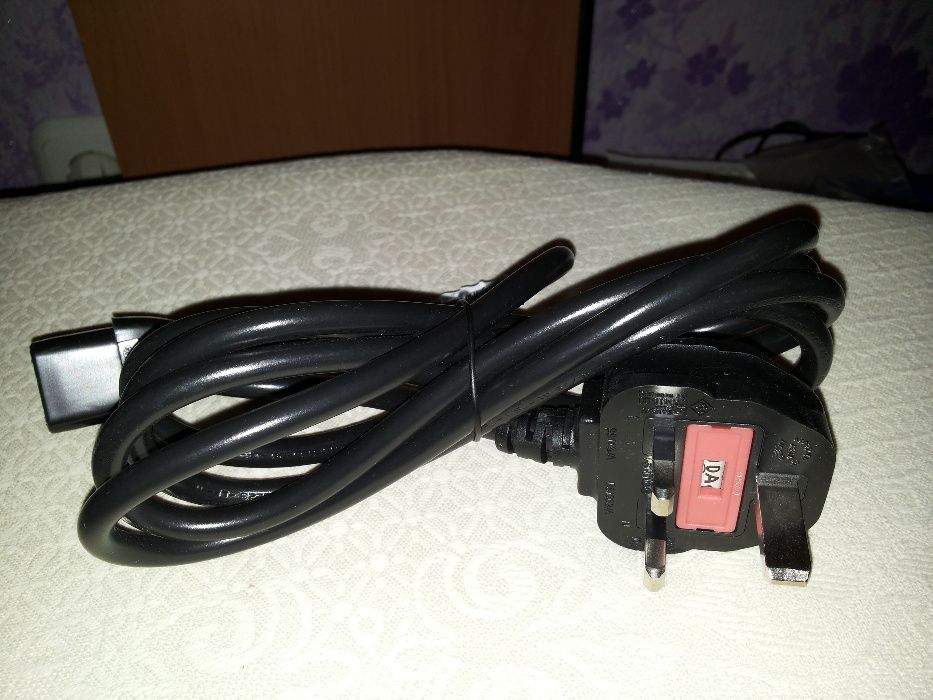 Кабель питания на компьютер