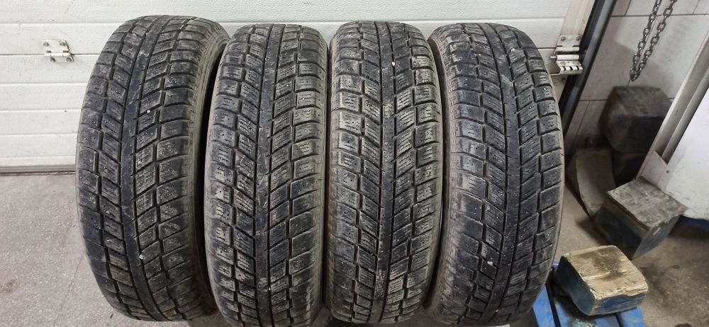 Продам зимние шины