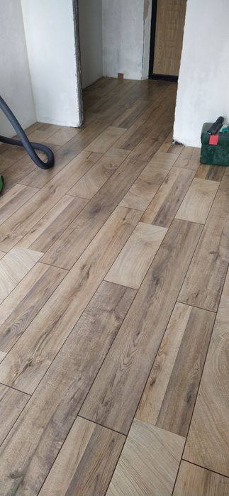 Укладка ламината.