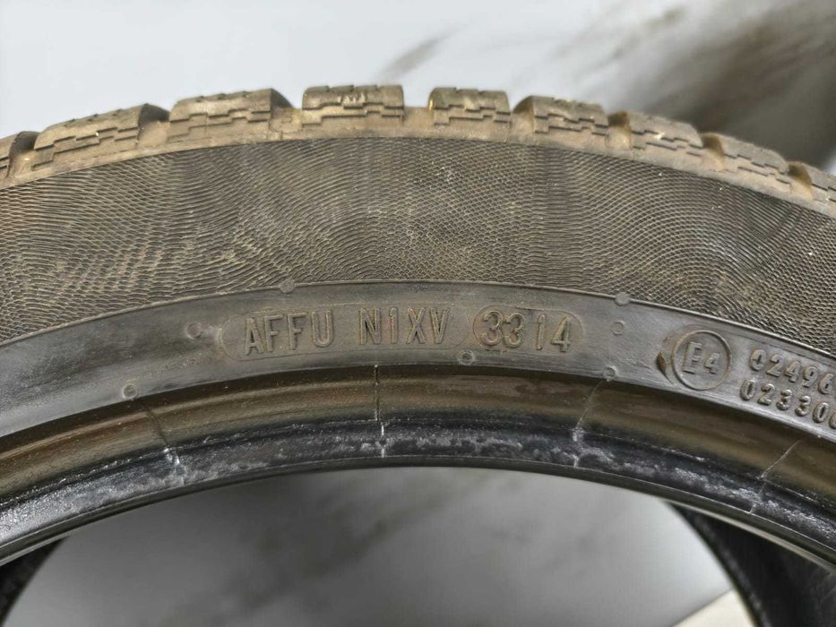 Anvelope 235/45 R18 iarna, Continental