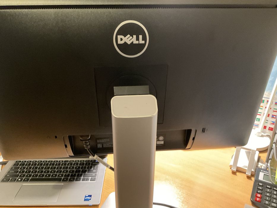 Monitor Dell P2314Hc ,rezolutie 1920x1080 ,impecabil