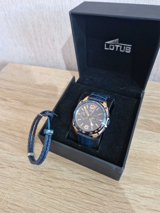 мъжки часовник с гривна lotus