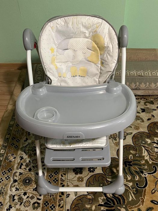 Детский стульчик для кормления