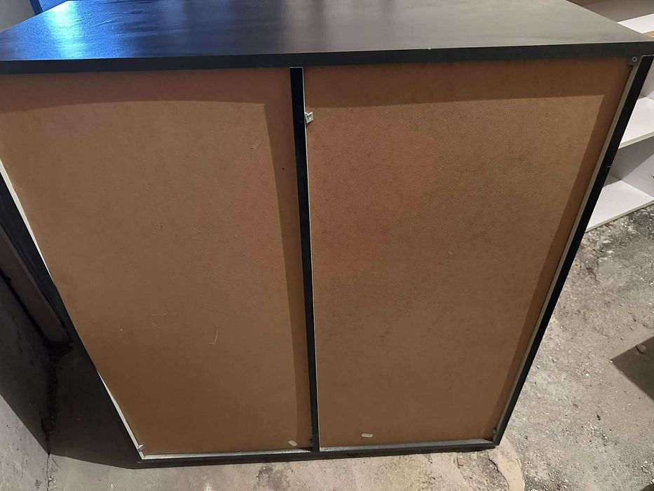 Шкаф в отлично състояние