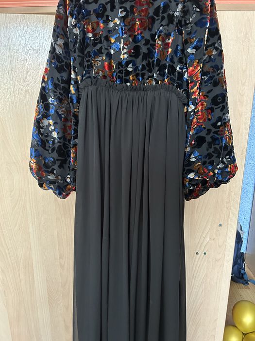 Красивое платья