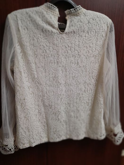 Блузка. Бежевого цвета.48 раз.