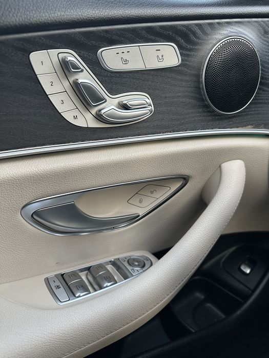 Mercedes Benz E220 4Matic 2.0d 194 cp