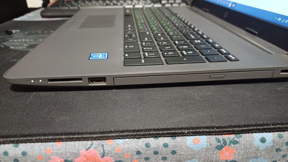 Ноутбук HP Laptop 15