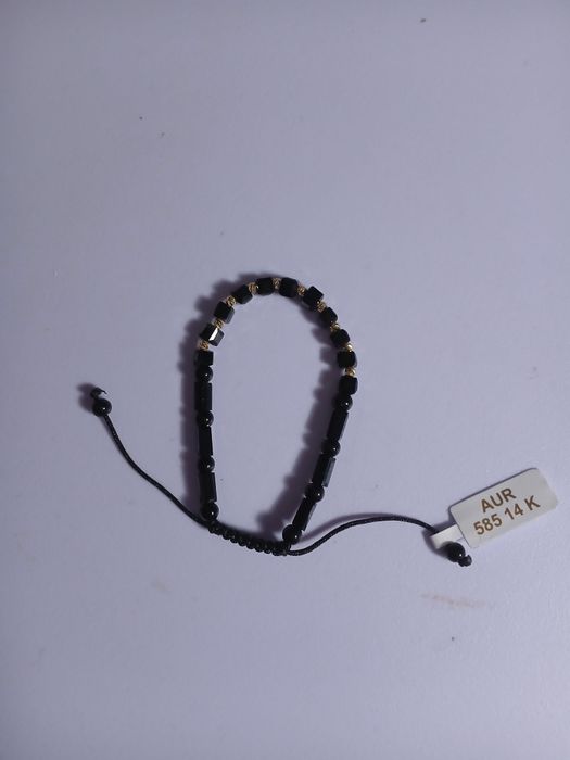 Bratara onix si aur ( Bilute onix- Cub onix )