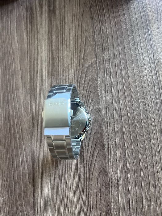 Наручный часы Casio wr50m (MTP-1375D-7A)