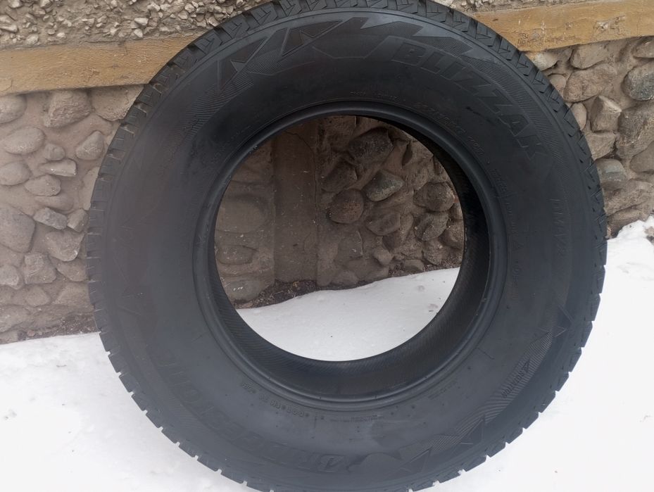 Шины зимние 265/70/17