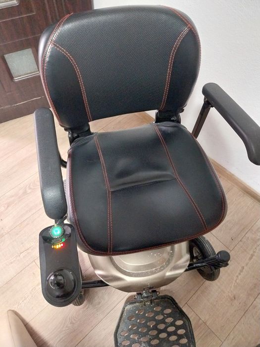 Vand scaun  Electric cu Joistik
