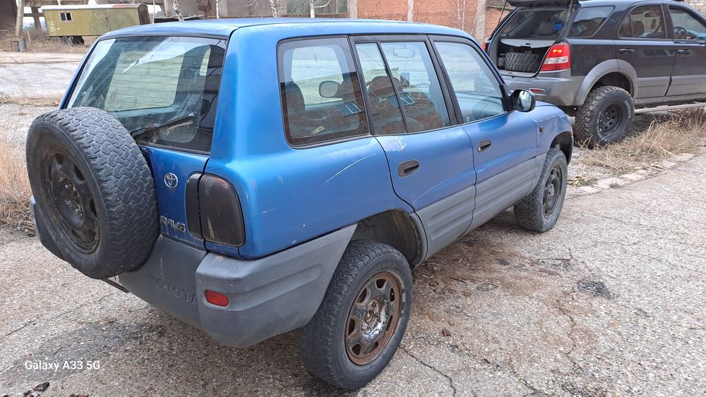 Toyota RAV 4 На части