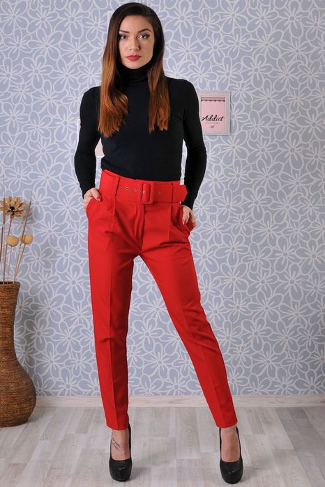 Червен панталон с висока талия