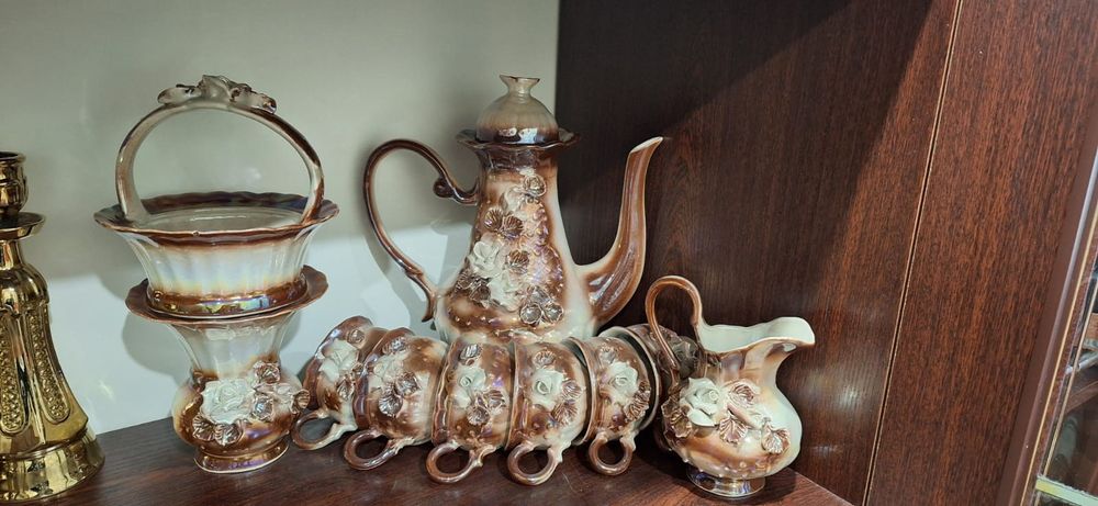 Продам сервиз,по 20000 тысяч