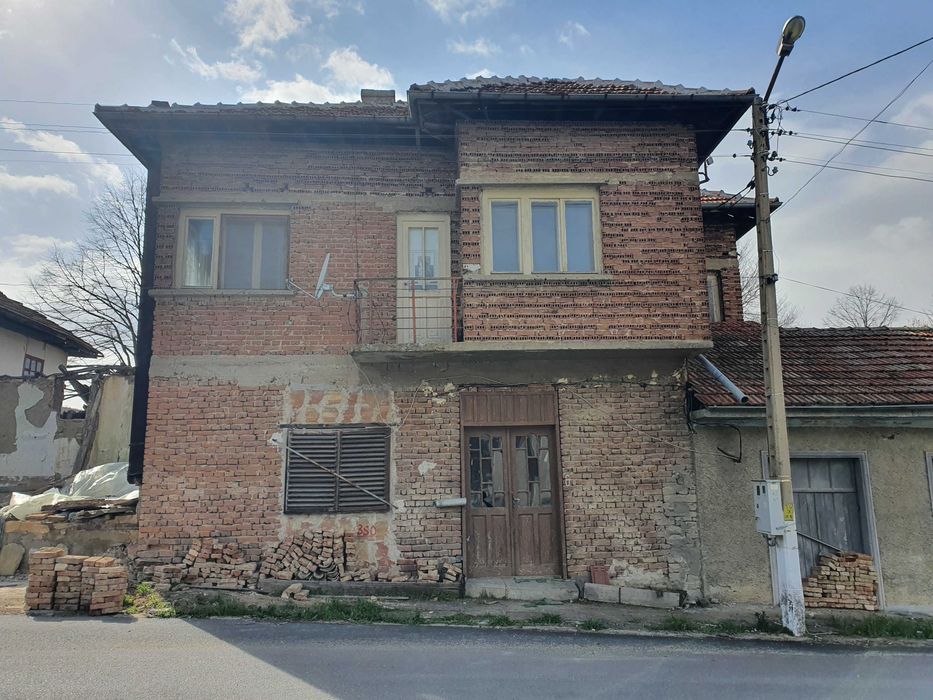 Къща в село Пушево