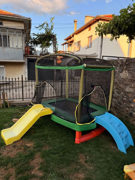 Голям батут Chipolino - Playground, с пързалка, 200 cm, зелен