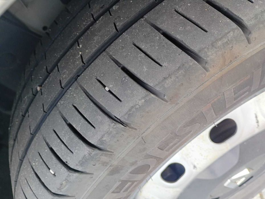 Vând Schimb Renault Trafic 3 an fabricație 2015 model extralung 3m