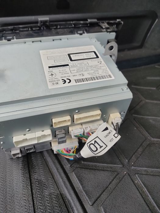 Навигация оригинална тойта авенсис Т27