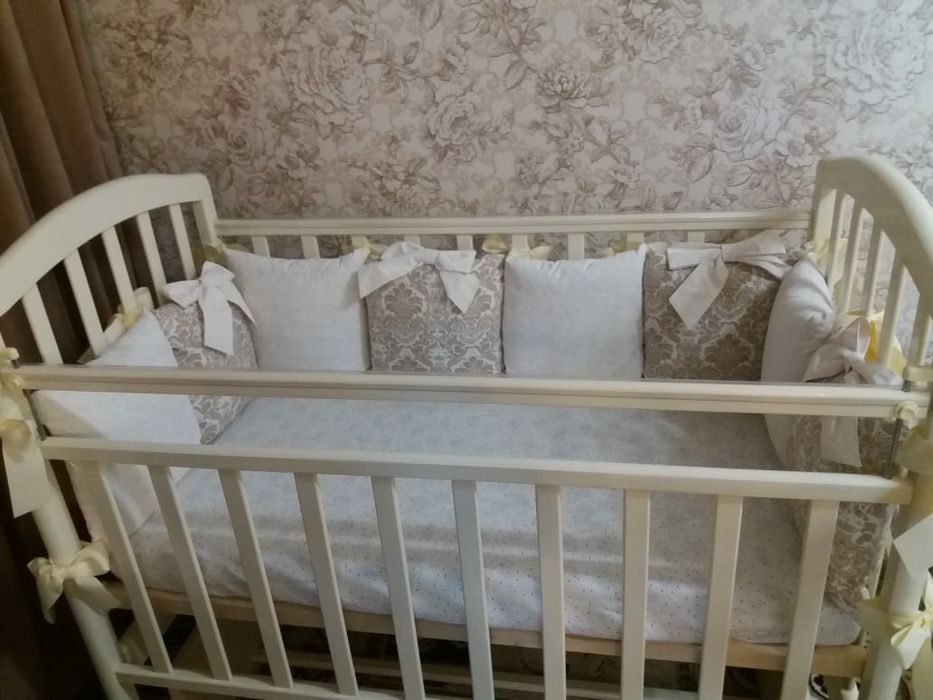 Кроватка-маятник