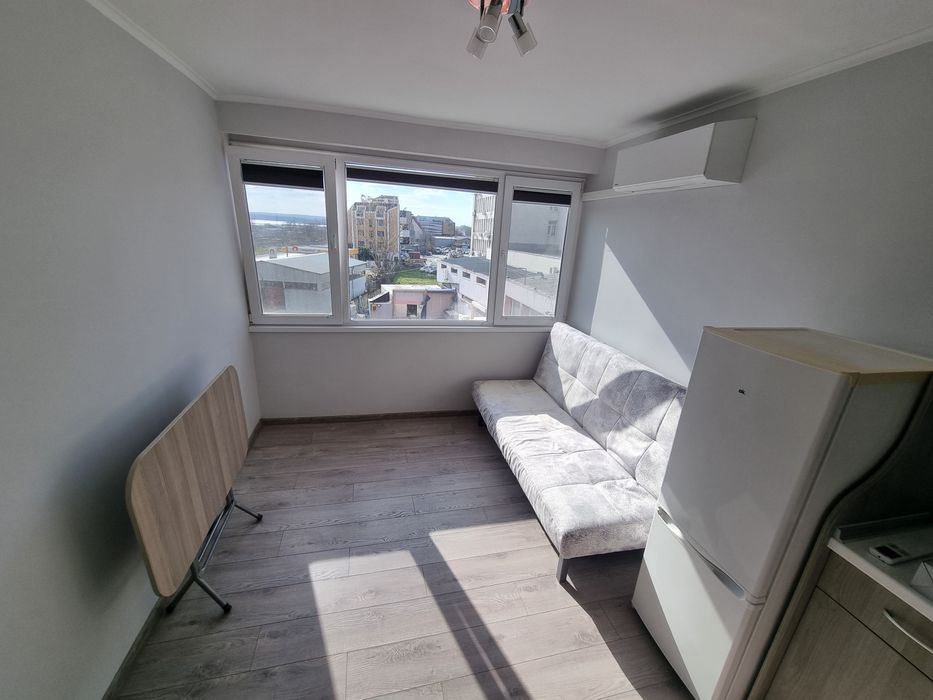 Дава се под наем Едностаен апартамент в Варна, Западна промишлена зона - 25 кв.м за 60000 € - Снимка #4