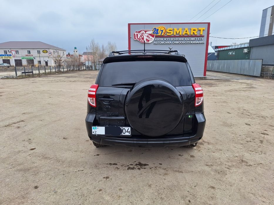 Toyota Rav4 III 2010