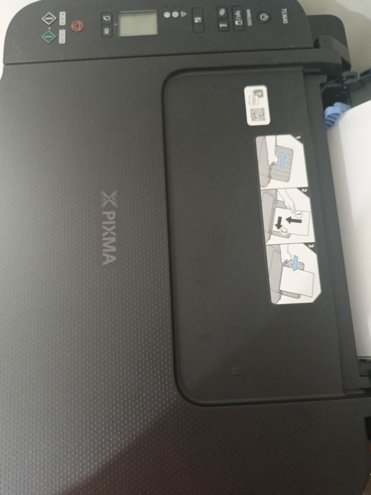 Цветной принтер Canon  новый