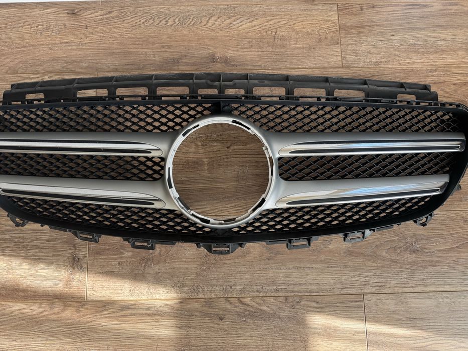 Маска решетка за Mercedes E300 W213 2016-2020